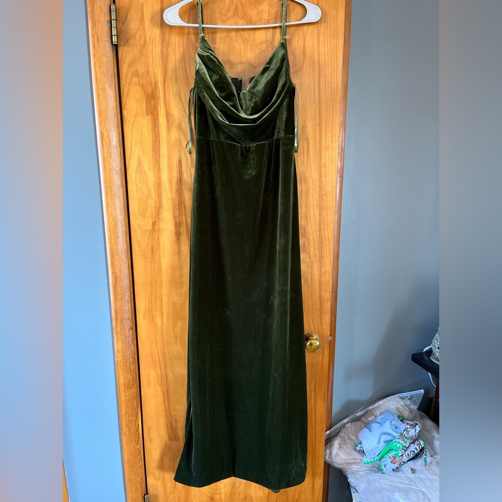 Revelry Bridesmaid “Skye Velvet Dress” In Green